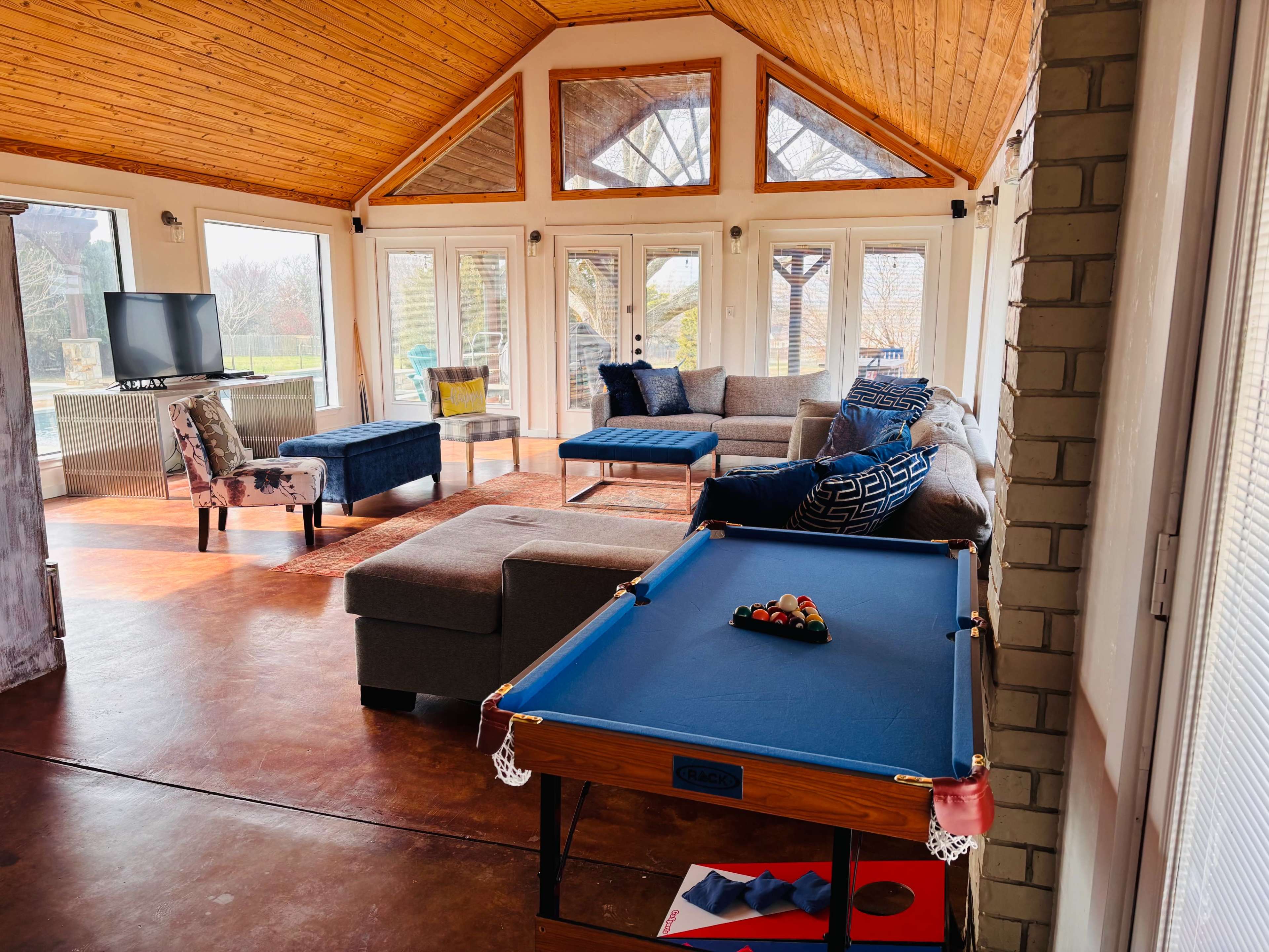 Farmhouse retreat w/pool on 6 acres Image in , Aubrey, TX