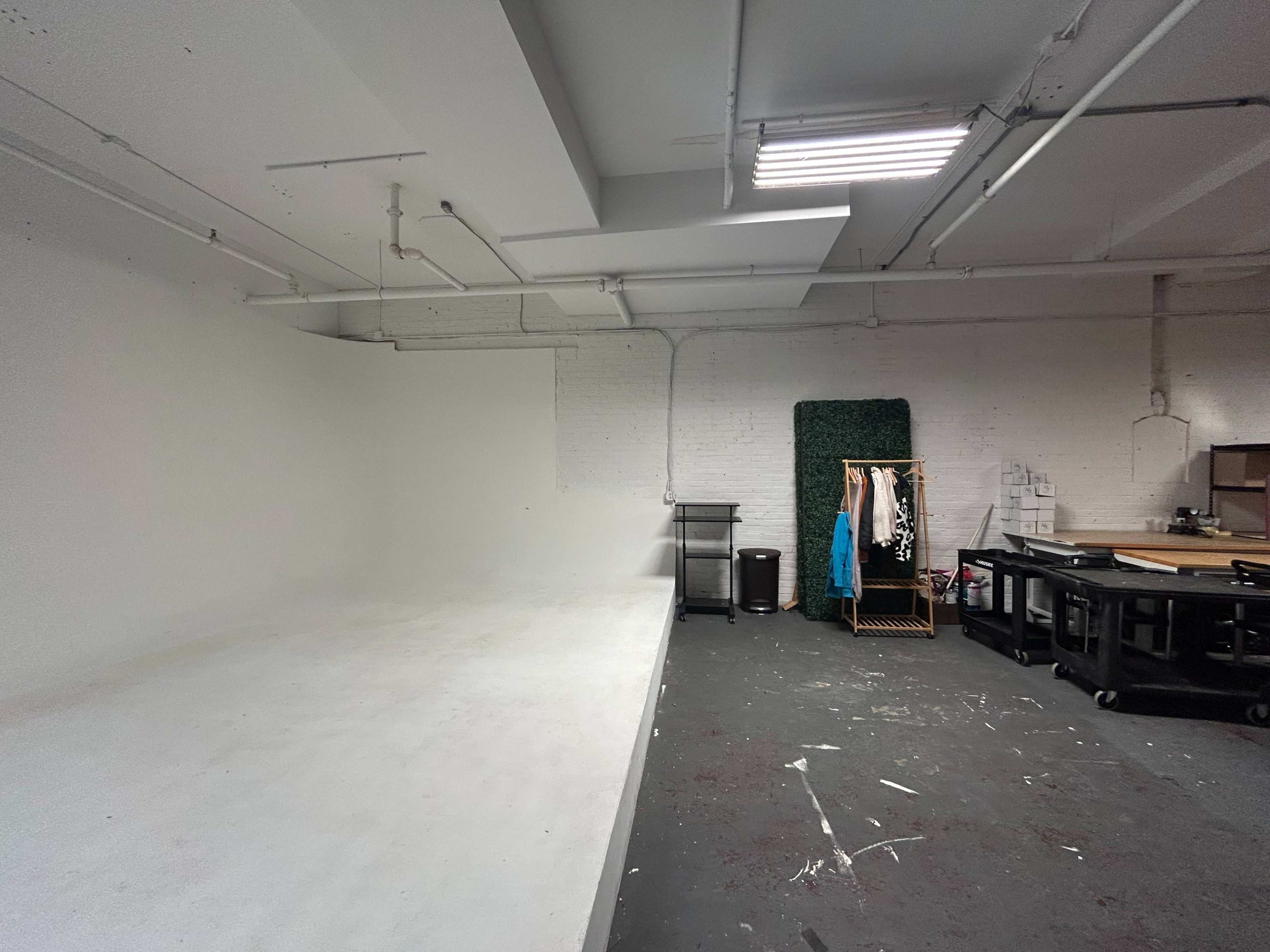 Columbus Park Media Studio With Cyc Wall Image in Downtown Kansas City, Kansas city, MO