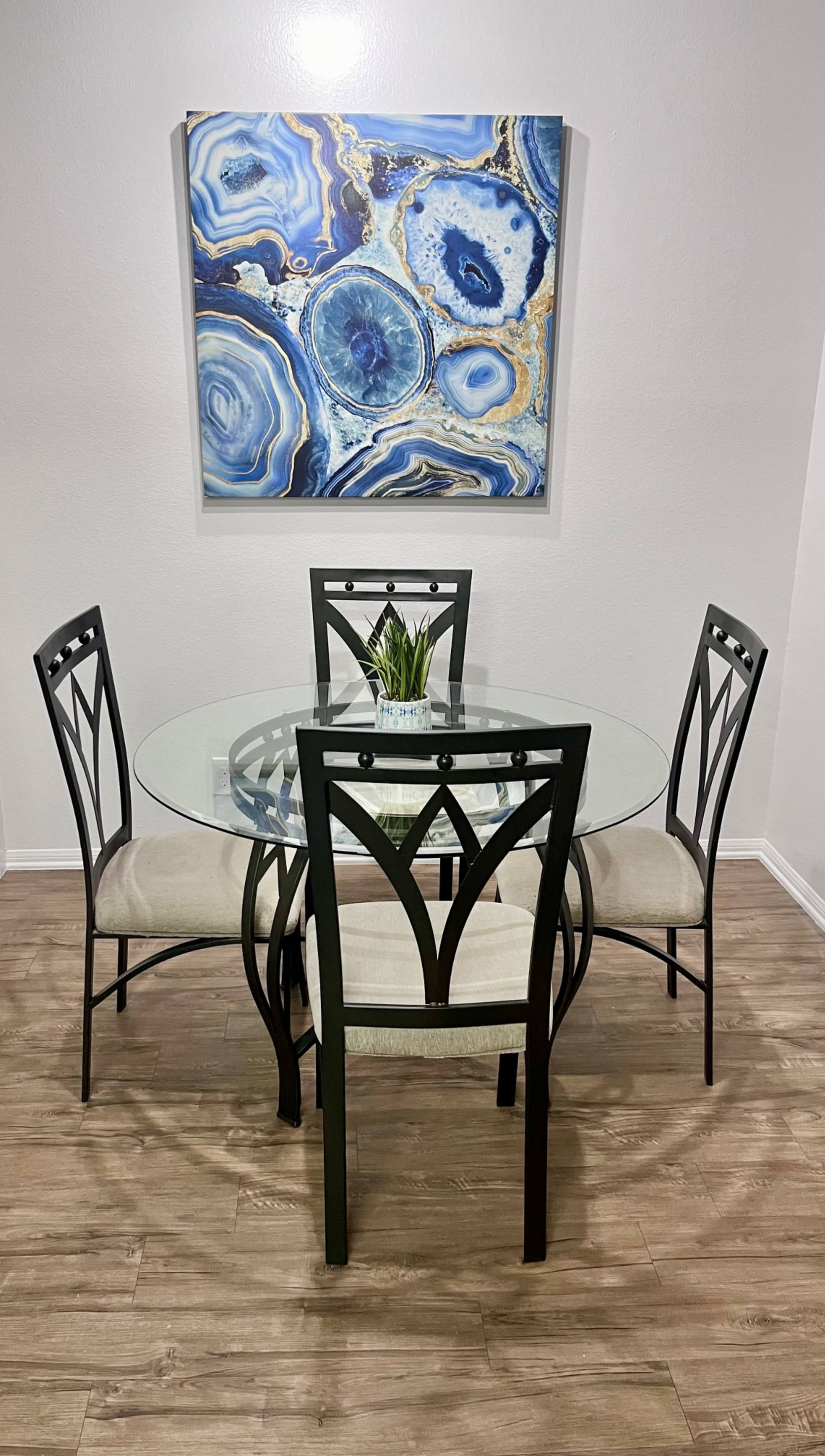 Entire modern apartment 10 min from beach/LAX Image in Venice, Marina del rey, CA
