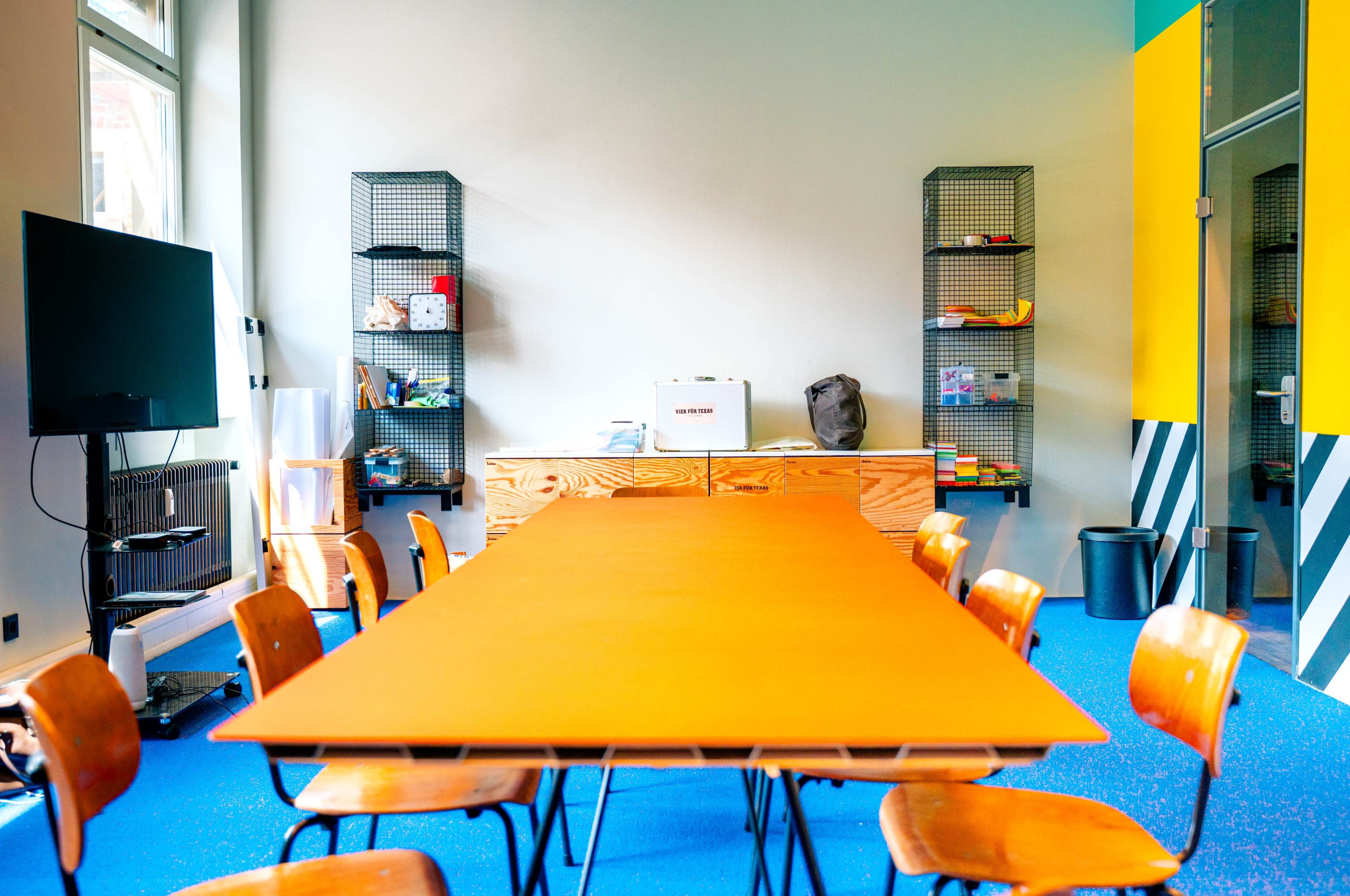 Workshop-Space mit Bar & Hausköchin im Frankfurter Bahnhofsviertel – bis 12 Personen, Full Service Image in Bahnhofsviertel, Frankfurt