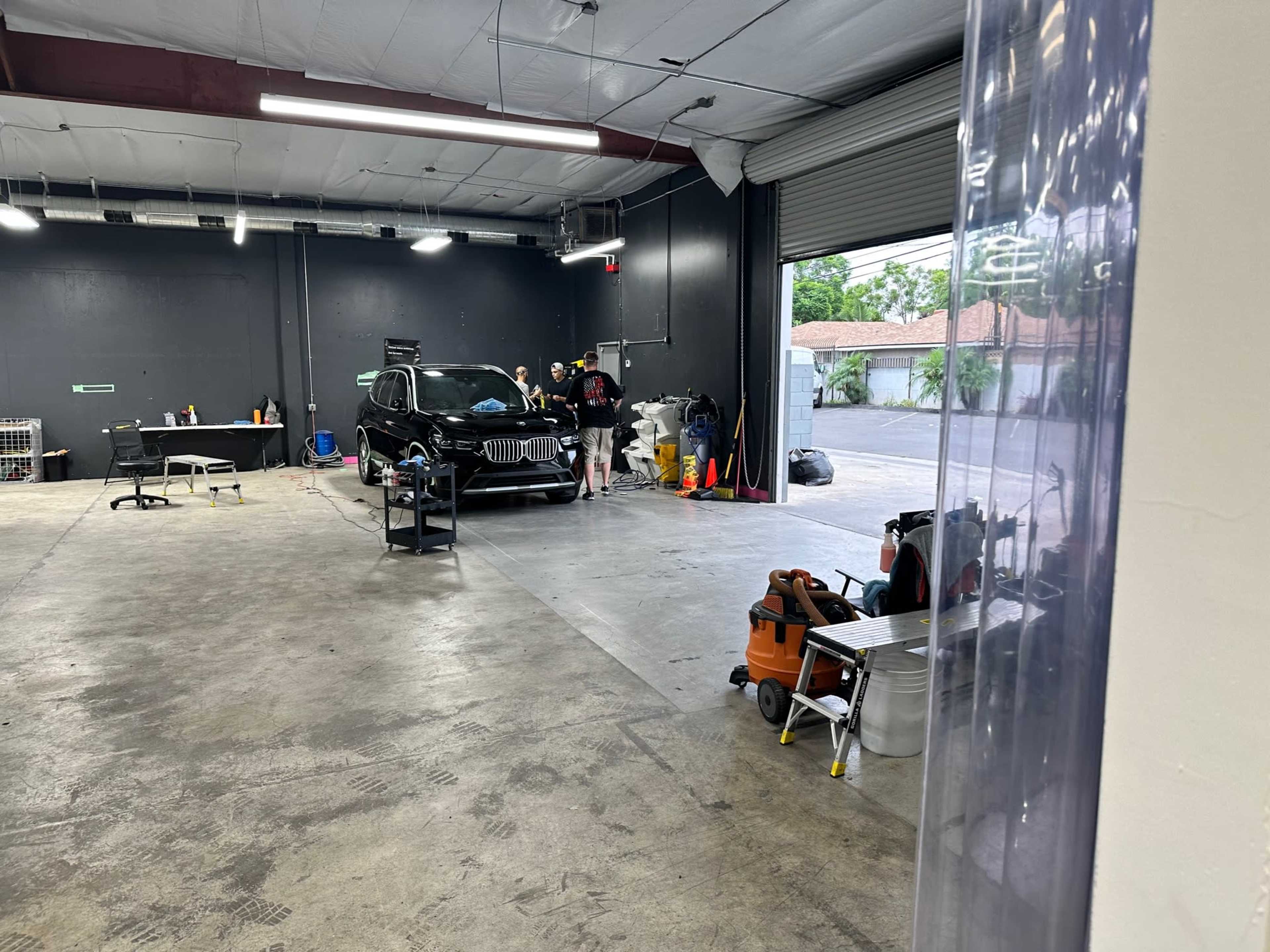Large Industrial Warehouse with Nice Front Lobby and Office Space Image in Santa Ana, Santa Ana, CA