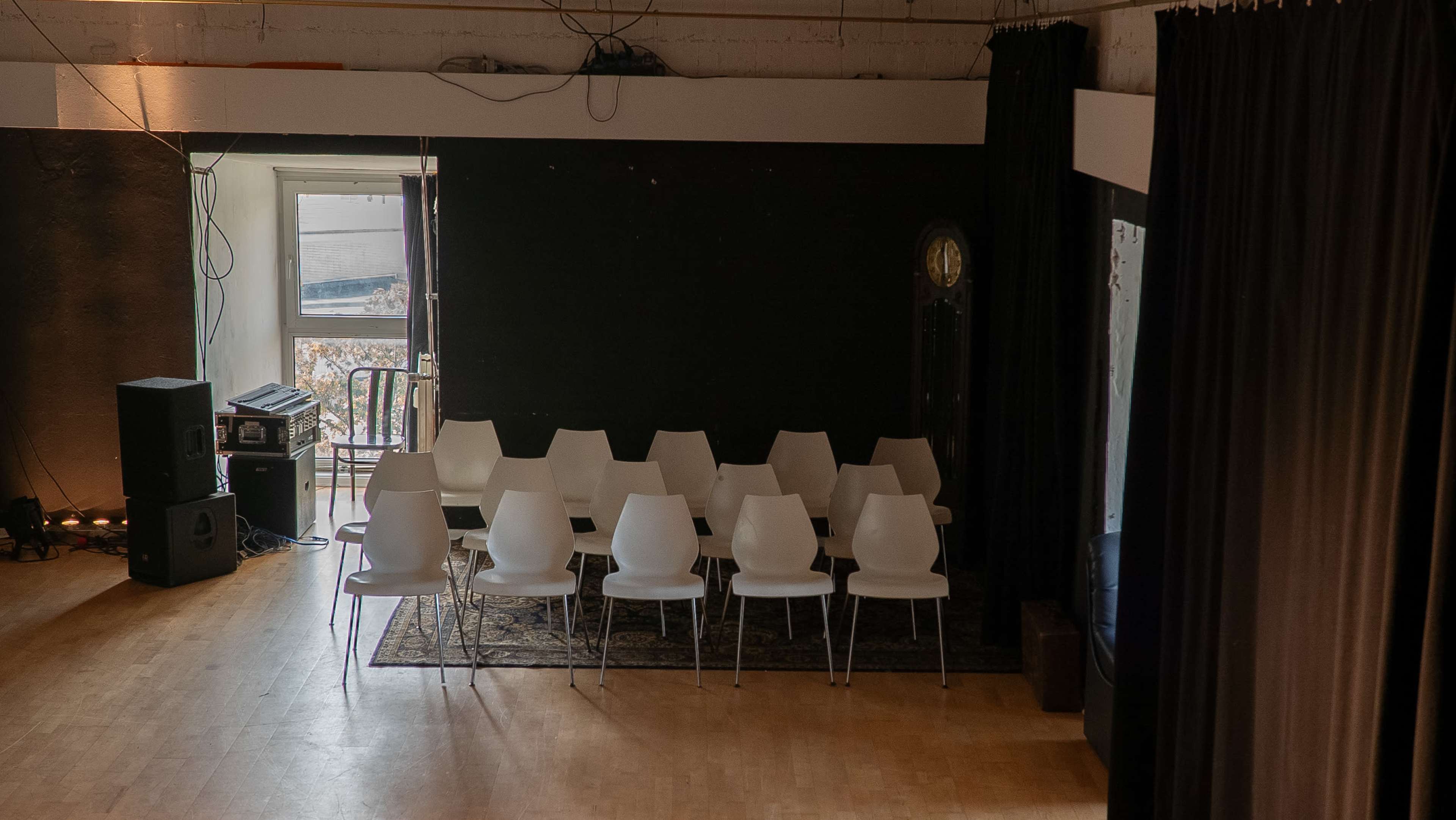 Räumlichkeiten für Partys, Firmenfeiern, Tanz, Yoga, Film und Seminare im Bunker in der Schanze Bild in St Pauli, Hamburg, 