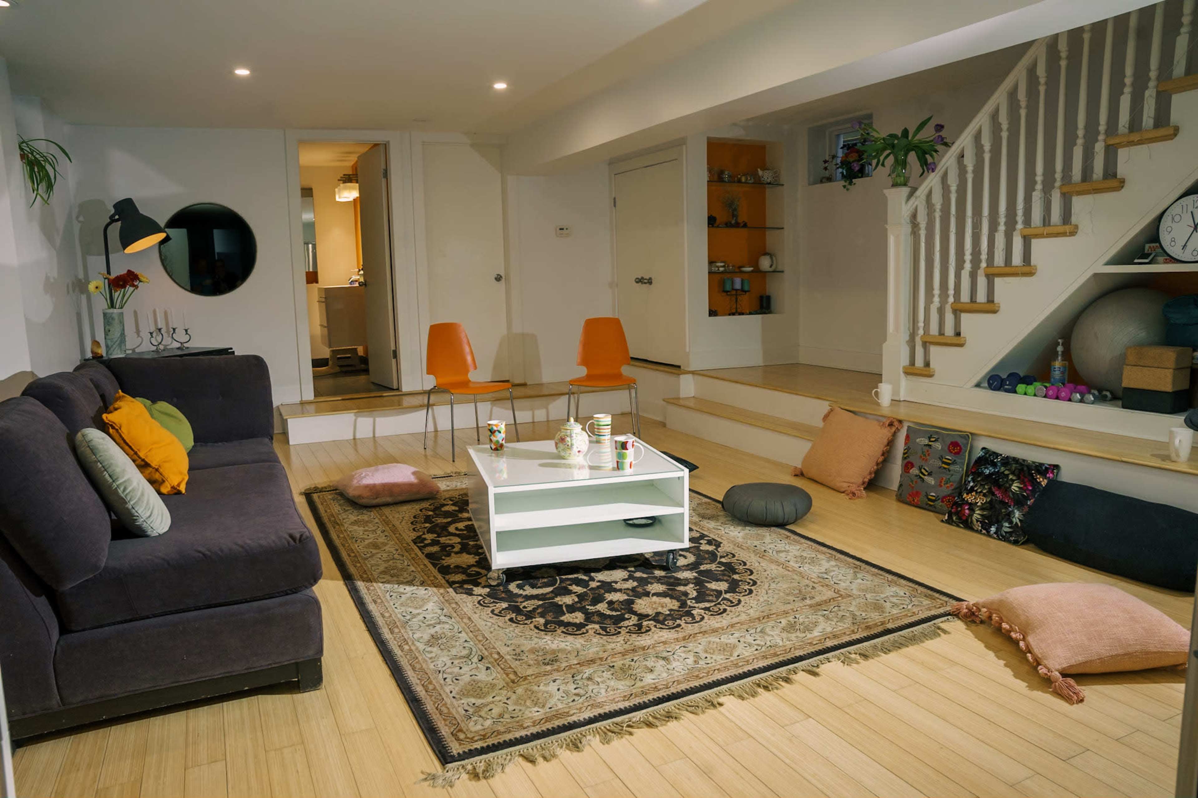 Trendy, Parkdale, Modern Open Concept Apartment Image in Parkdale, TORONTO, ONTARIO, ON