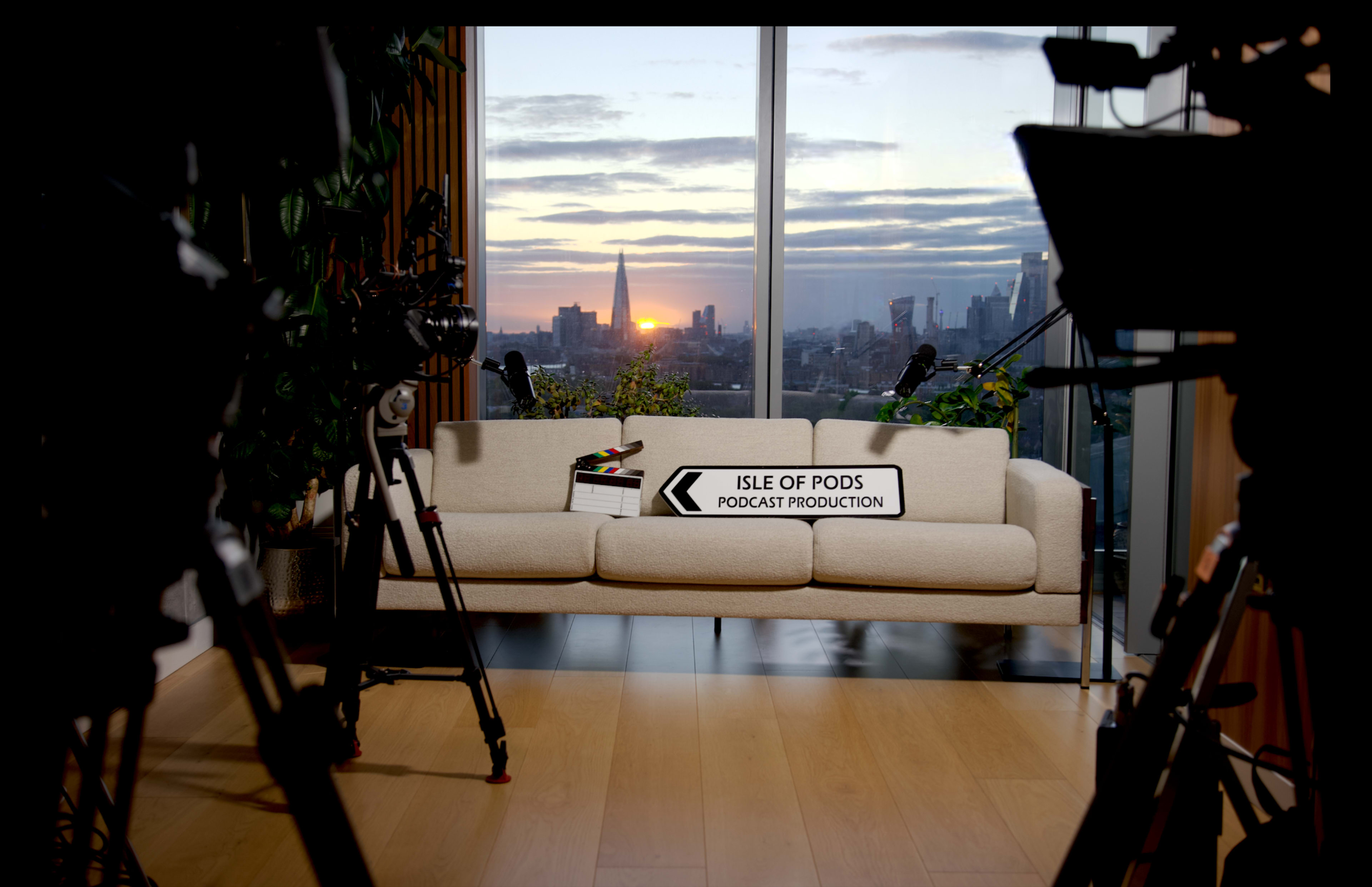 All-Inclusive Podcast & Interview Recording Image in Canary Wharf, London, ENG