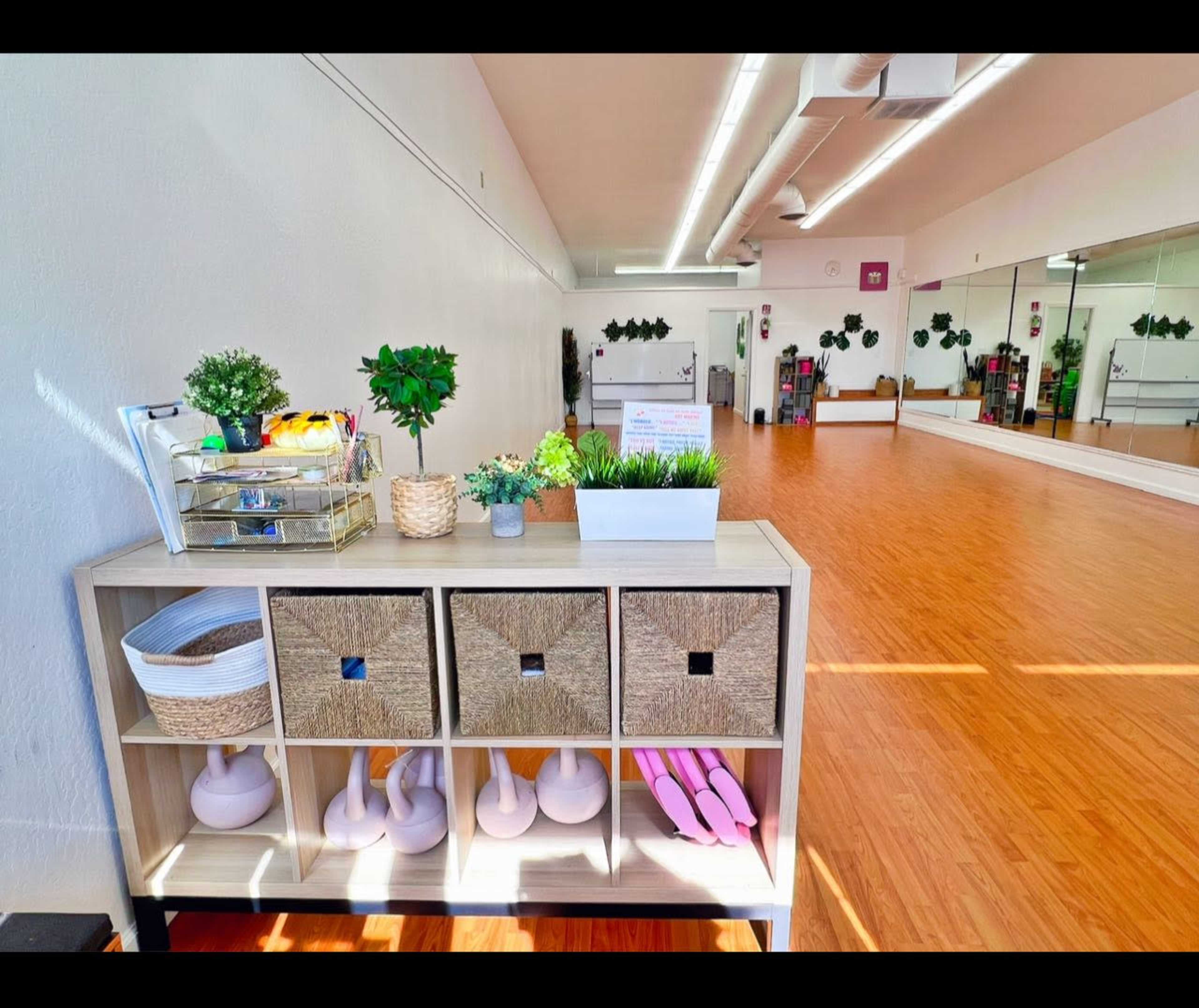 Spacious Studio for Rent in Cupertino Image in Calabazas North, san jose, CA
