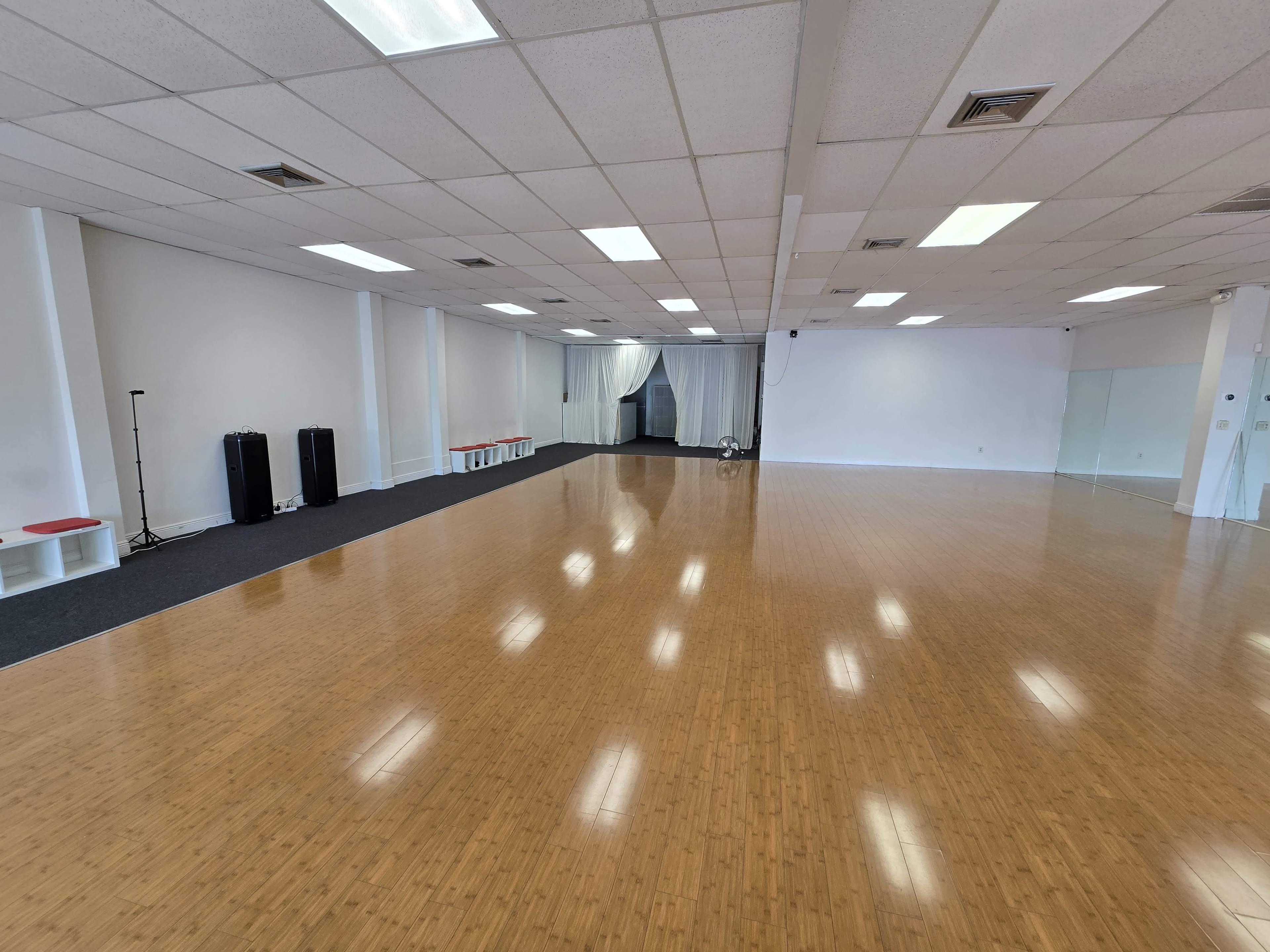 Beautiful Studio/ Ballroom with roomy dance space, Sunrise, FL ...