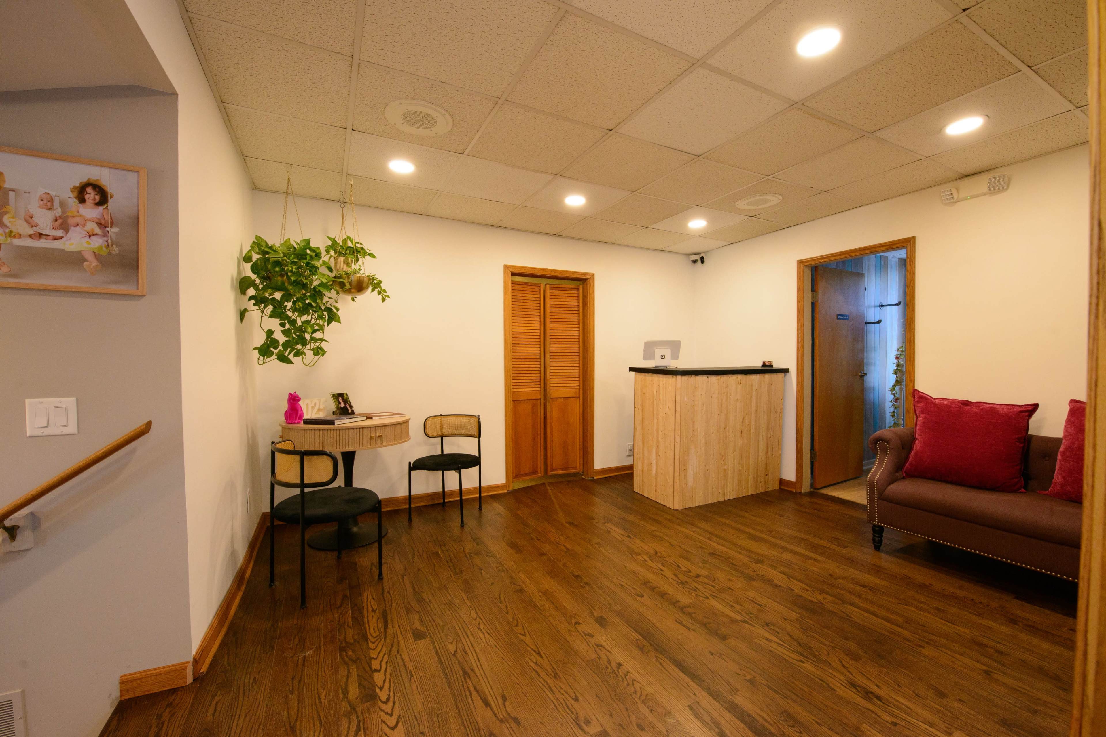 900sq ft Professional Photography Studio with Music Recording Studio Image in Wyandotte, Wyandotte, MI