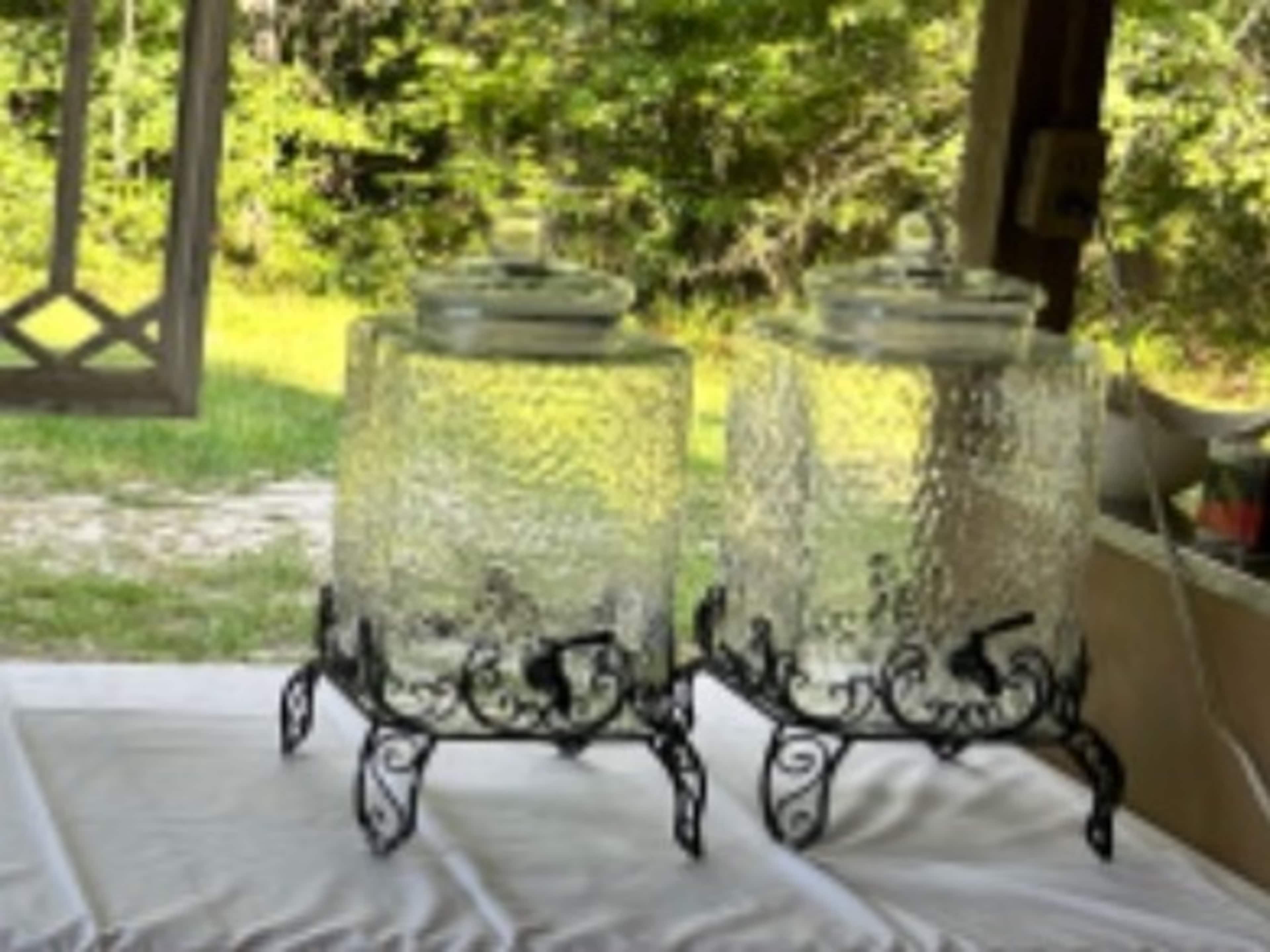 5 Gallon Beverage Dispensers