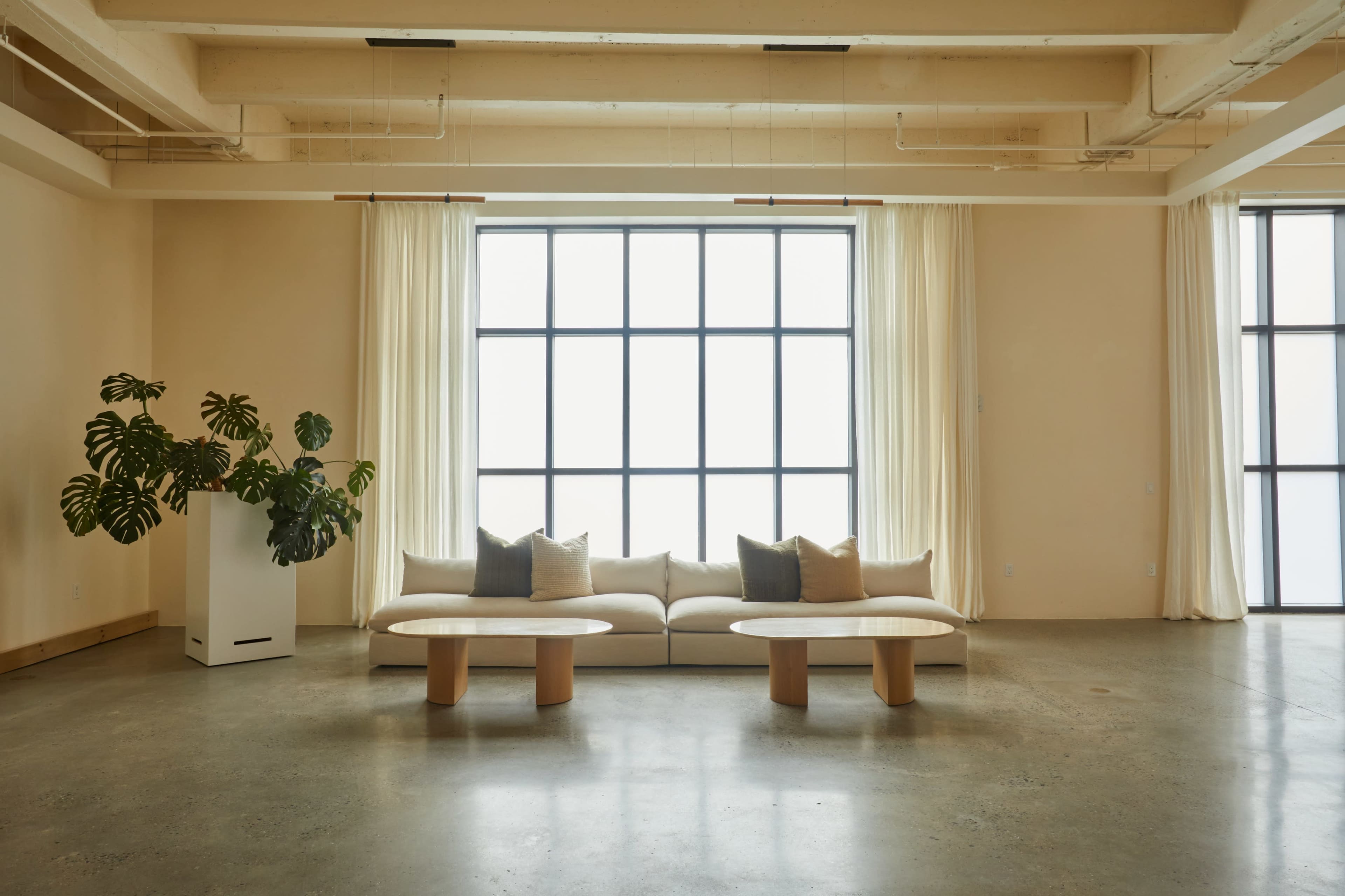 ShellsLoft Fort Greene: Stunning Floor-to-Ceiling Windows + Spacious Open Layout. Ideal for Corporate Offsites + Meetings + Retreats Image in Fort Greene, Brooklyn, NY