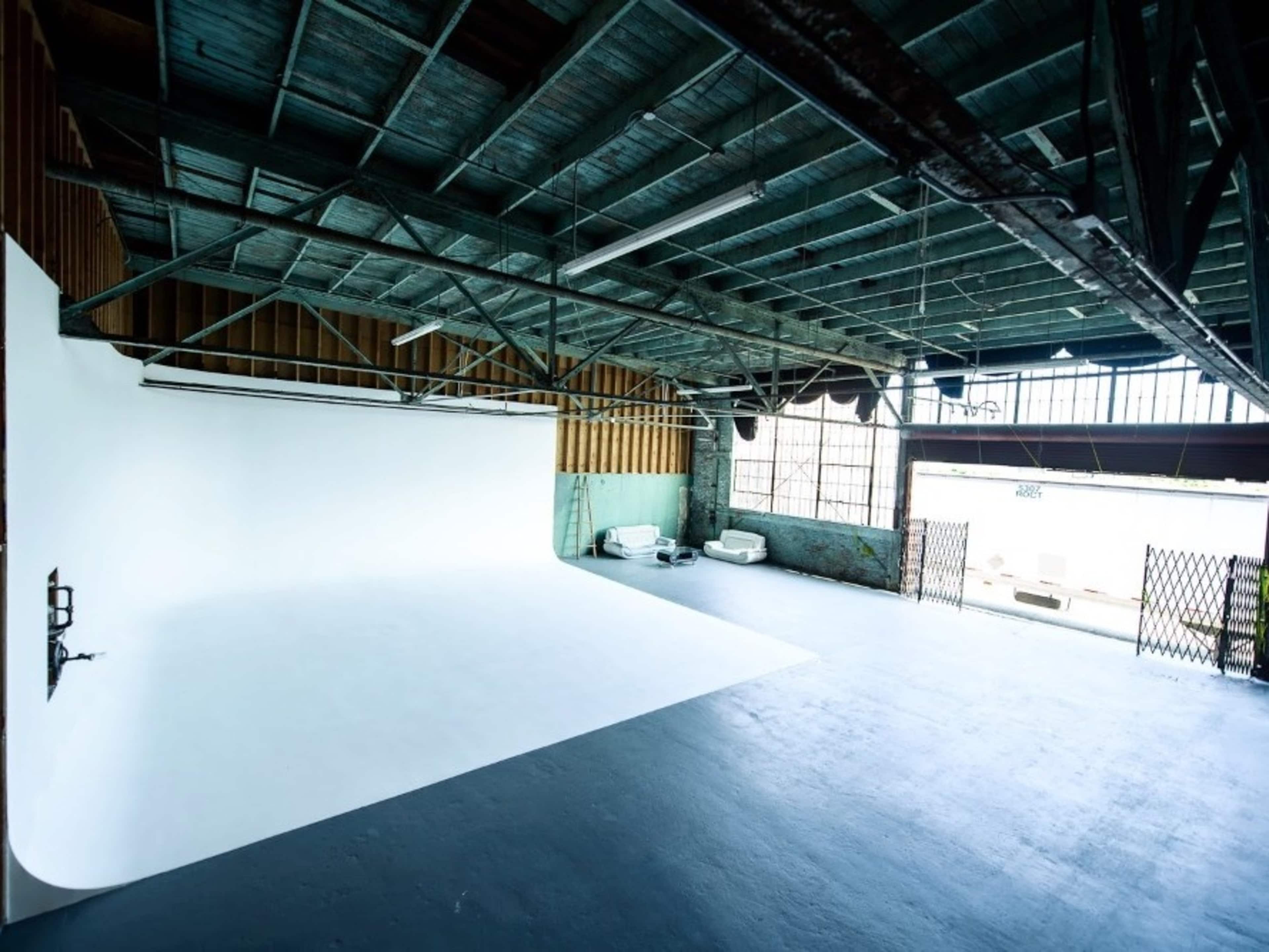 Cyc Stage