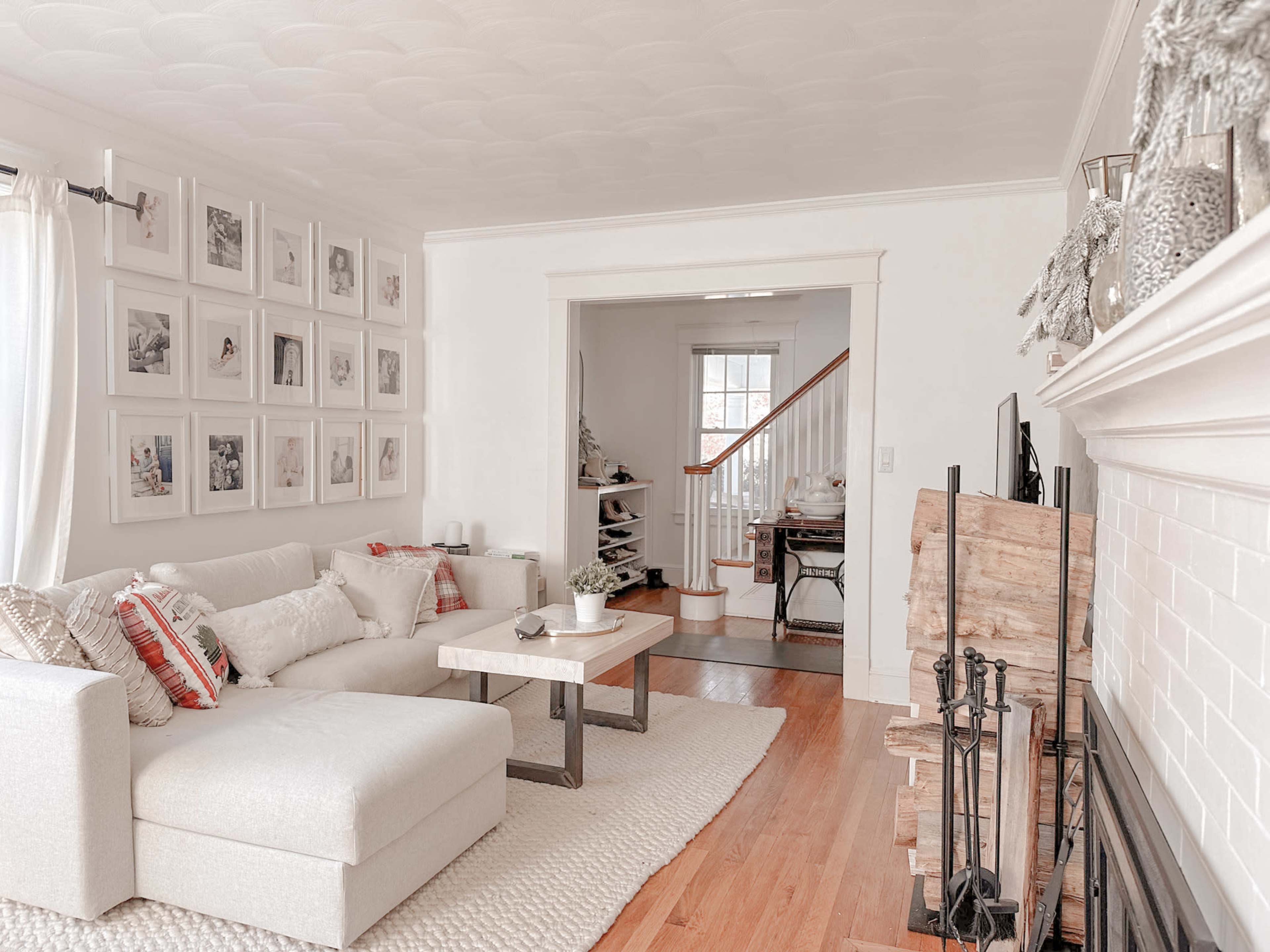 Neutral Scandinavian Inspired Natural Light Home Image in Middletown, Middletown, CT