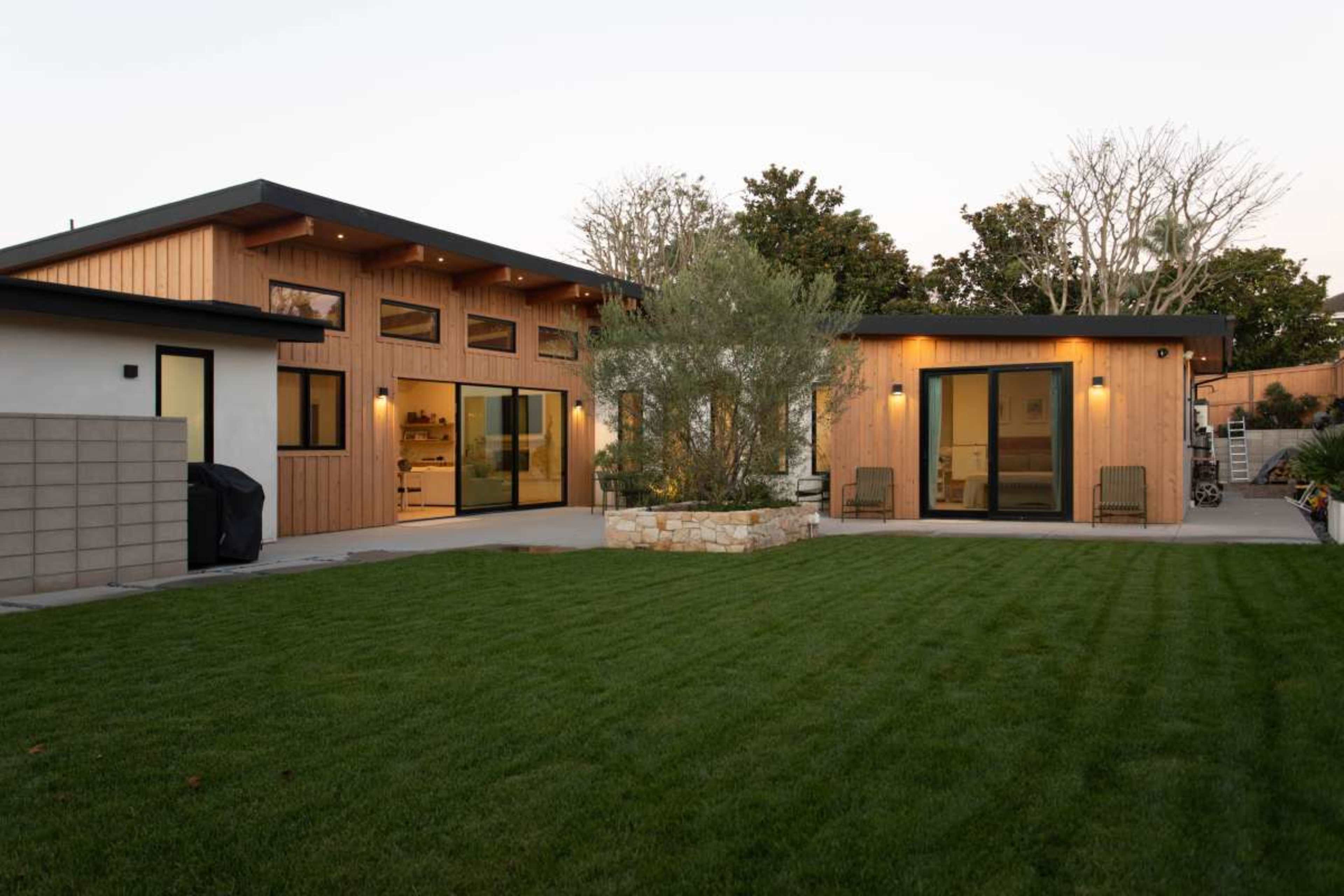 Single Level Modern Ranch Home Right By Da Beach (about a mile) Image in Leucadia, Encinitas, CA