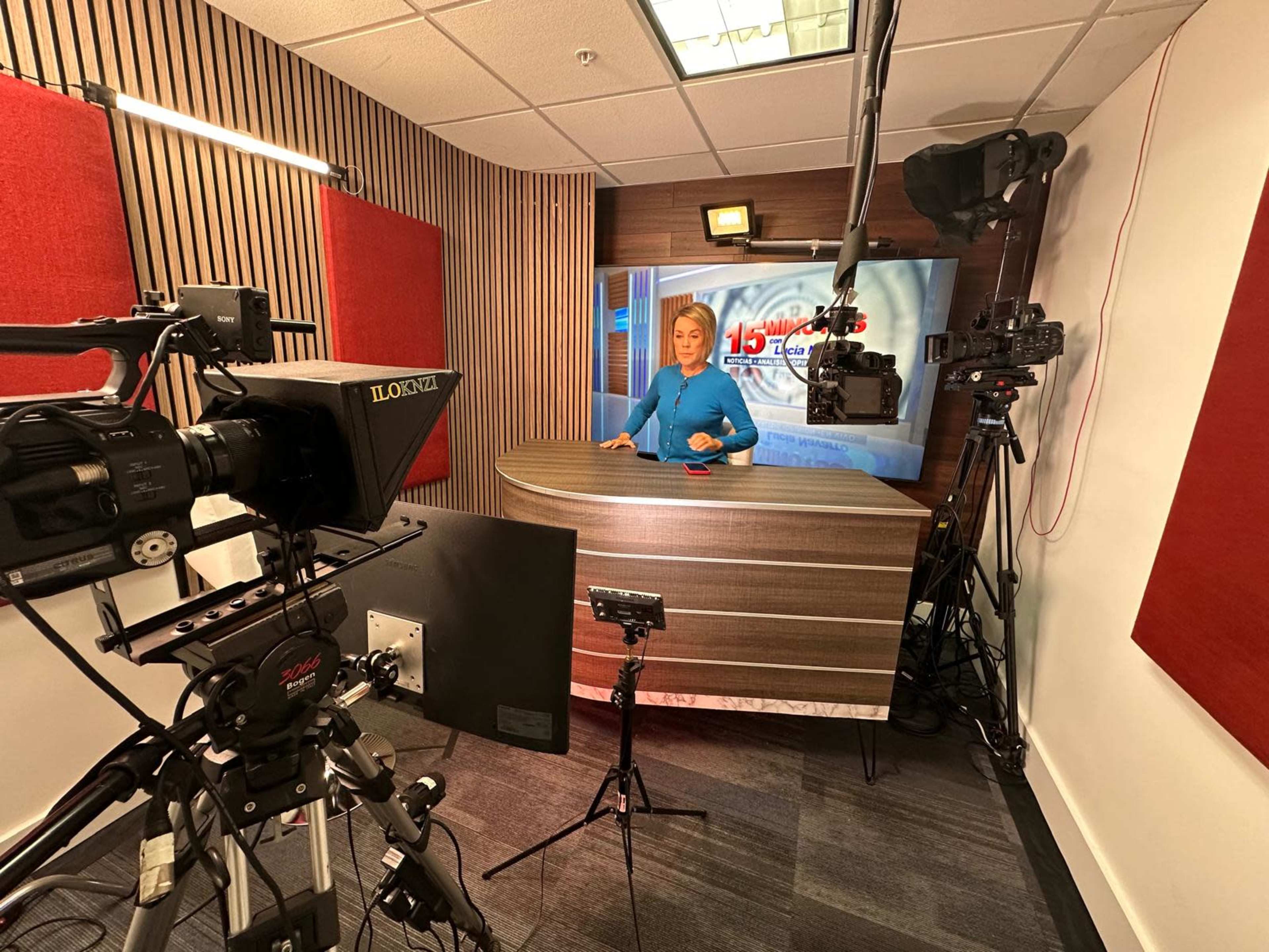 Podcast studio ready for record or live streaming Image in Flagami, Doral, FL