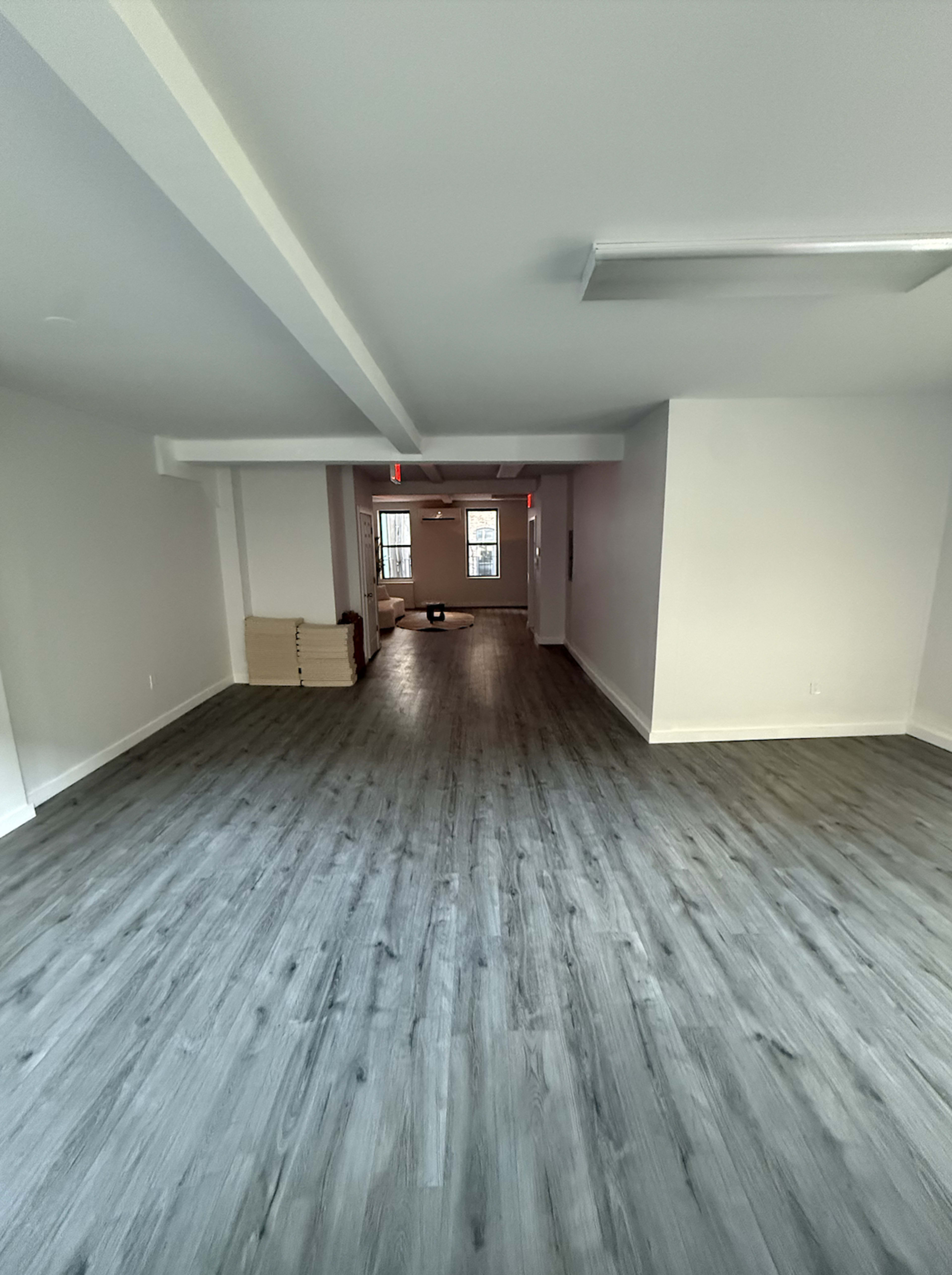 Fitness & Wellness Studio in Chelsea Manhattan – Yoga Mats, Open Layout Image in Midtown Manhattan, New York, NY