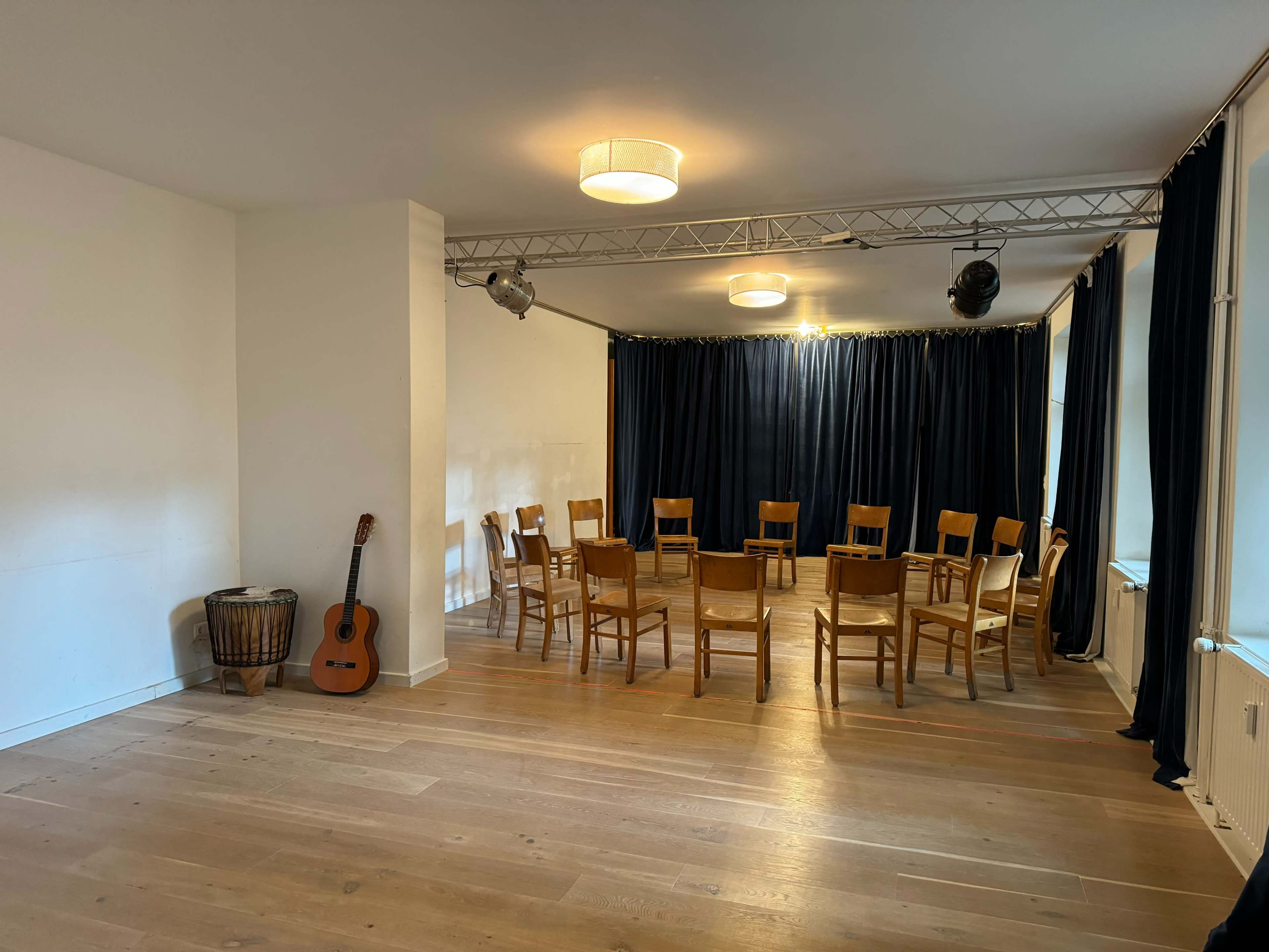 Räumlichkeiten für Tanz, Yoga, Film und Seminare im Herzen des Karoviertels und der Schanze Bild in St Pauli, Hamburg, 