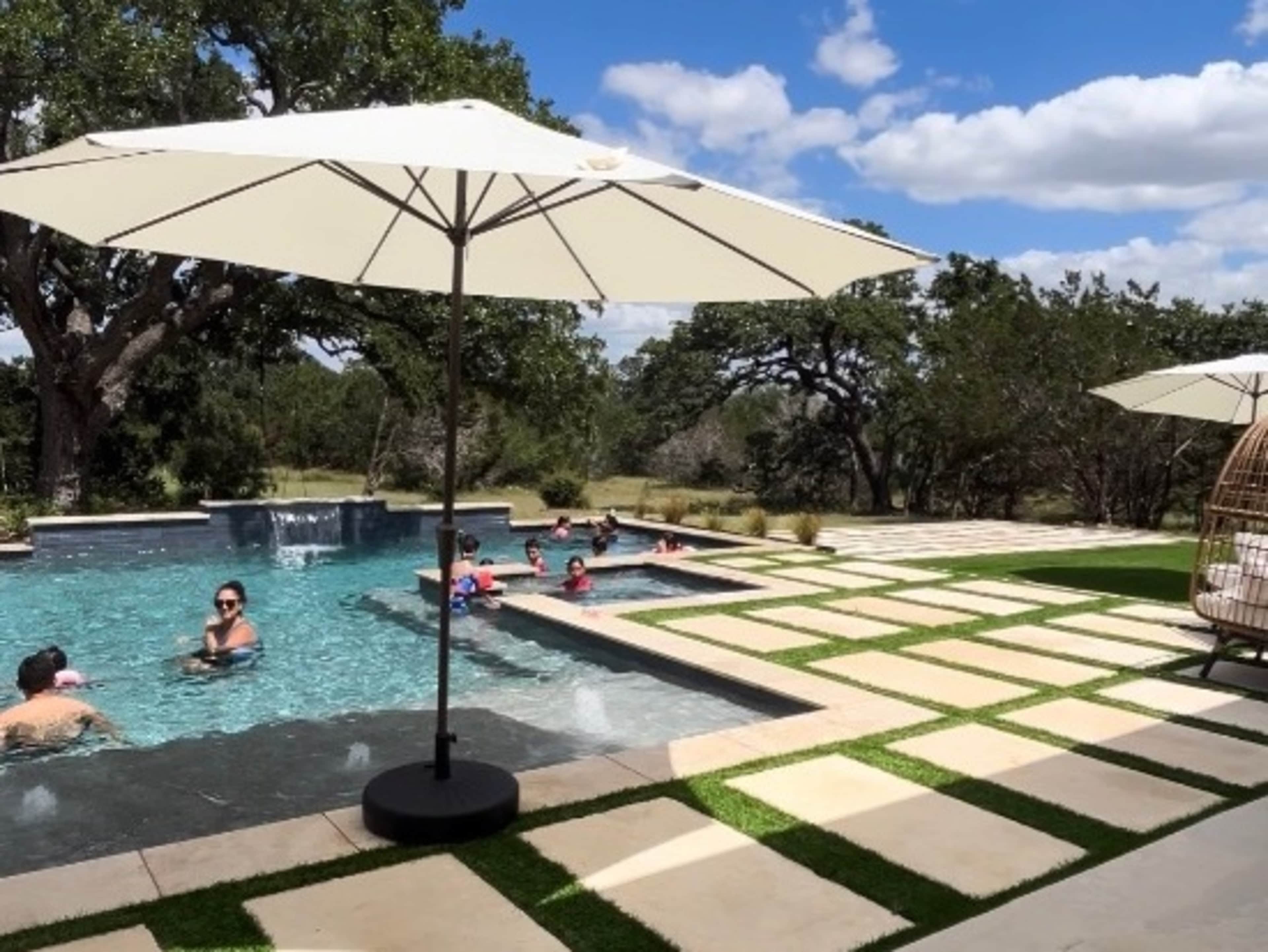 11' Outdoor Umbrella