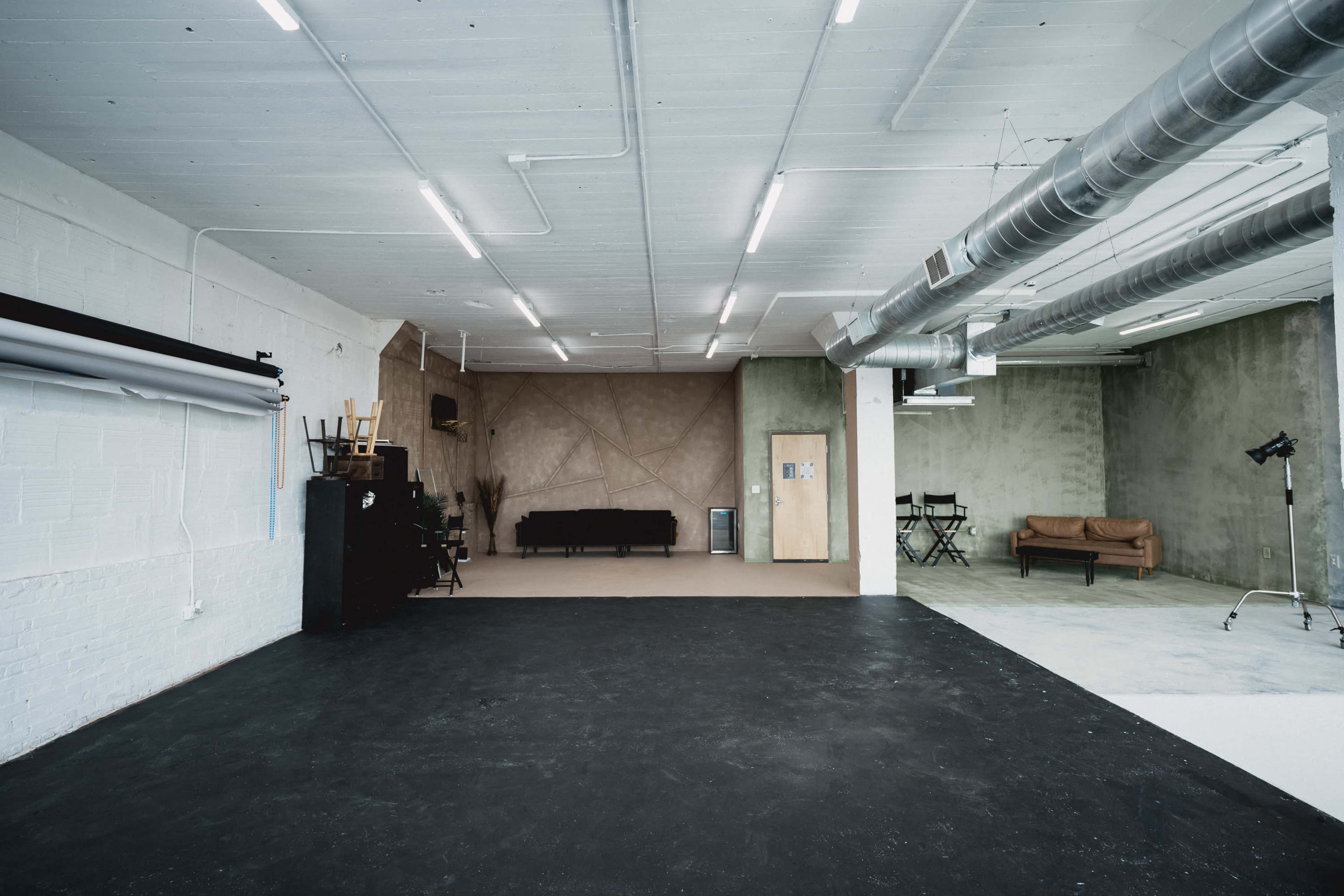 Industrial natural light studio Image in West End, Atlanta, GA