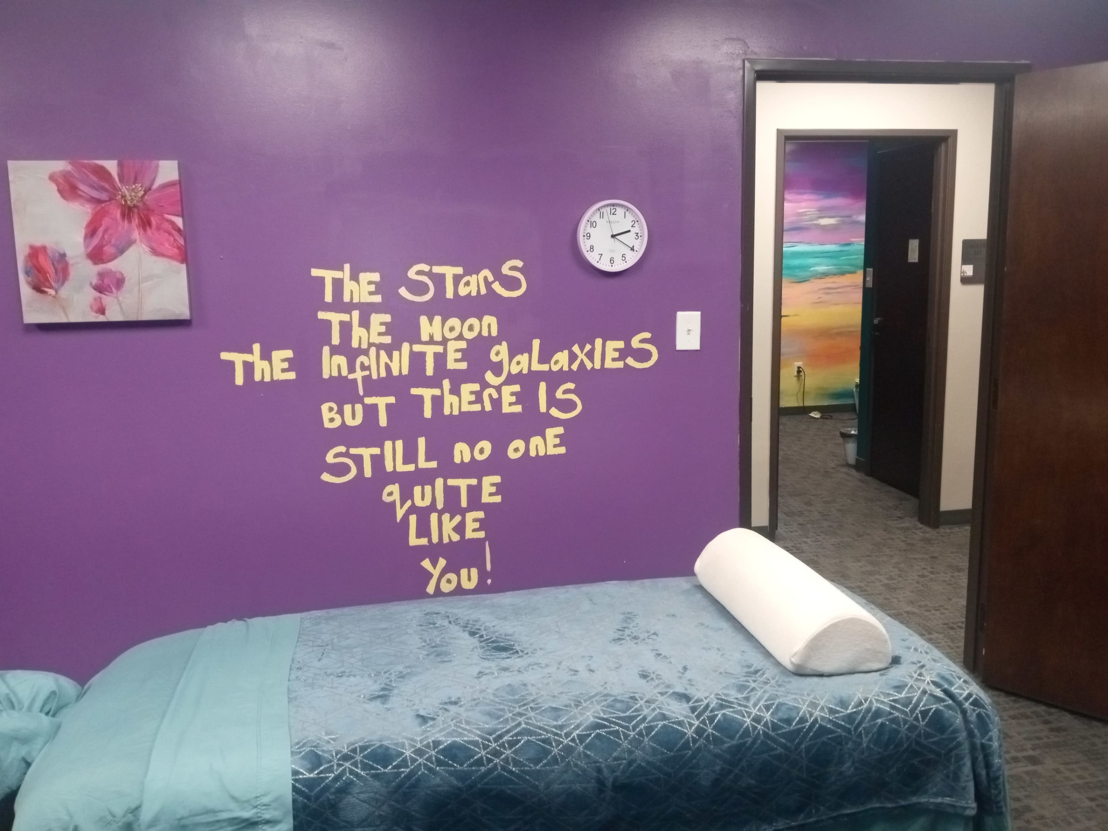 Spacious and relaxing couples suite in Pantego Image in Pantego, Pantego, TX