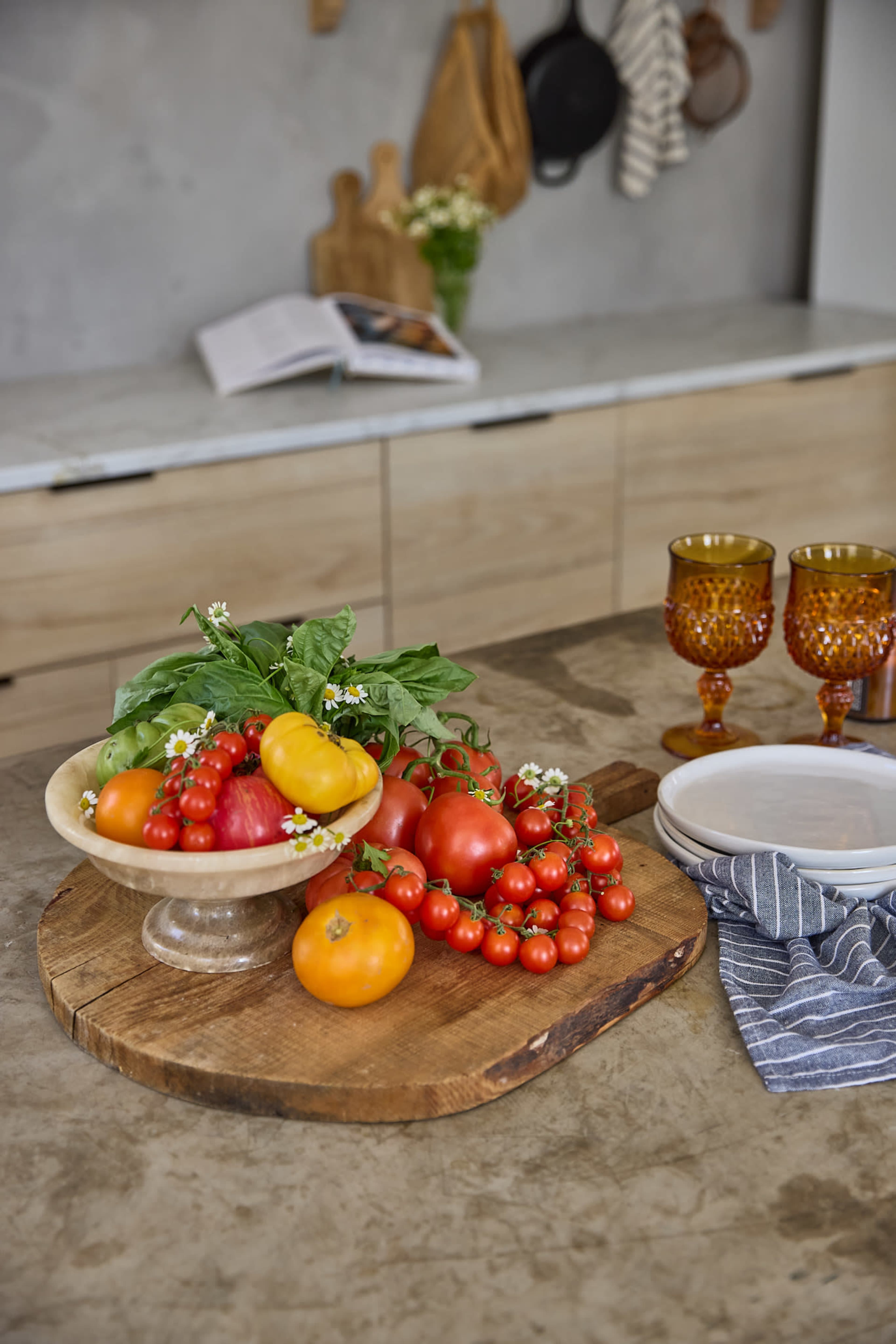 Downtown Studio built in 1870 with natural light, arched windows, and original charm Image in Downtown Austin, Austin, TX