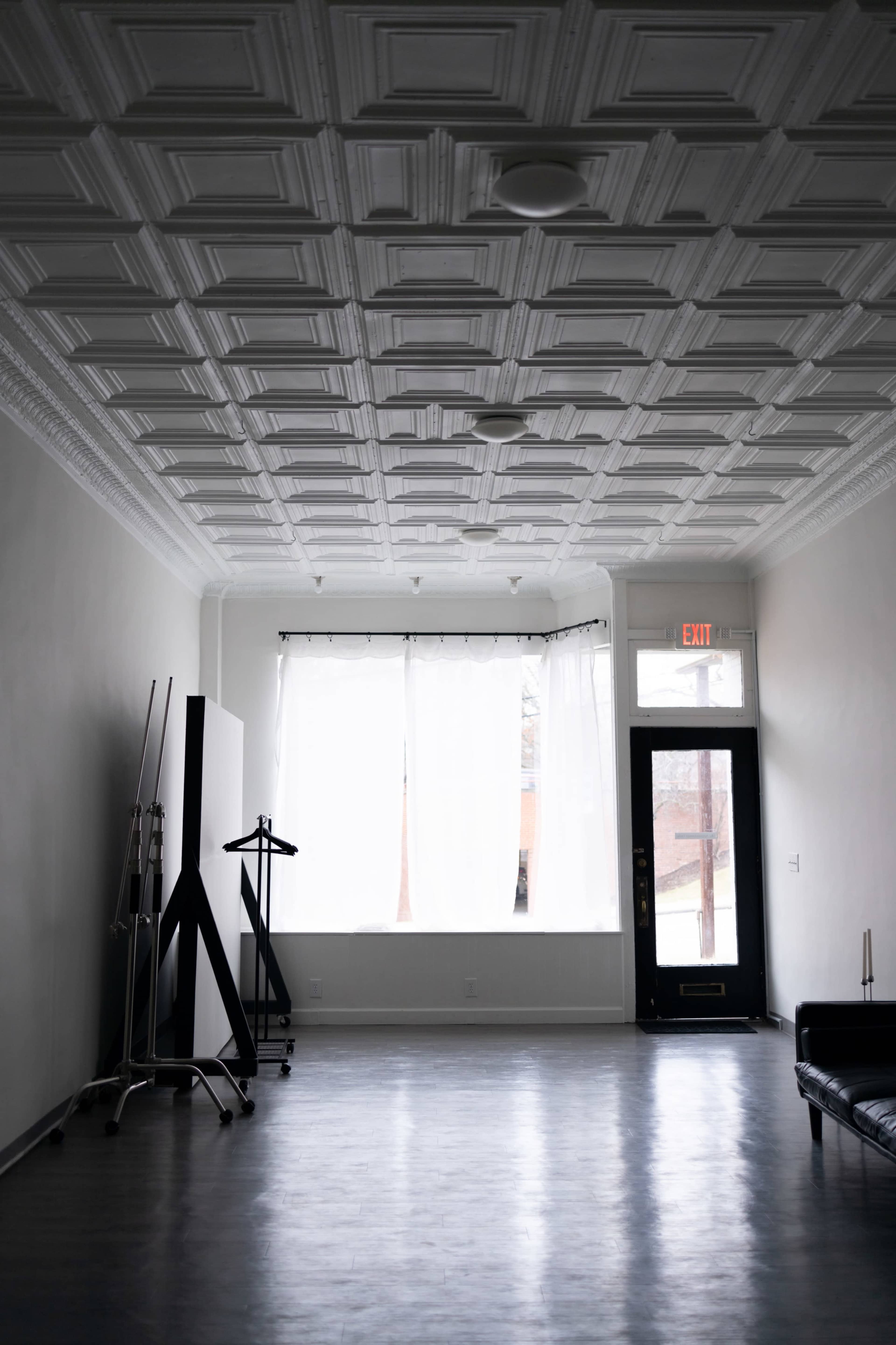 Natural Light Photo Studio in Pittsburgh Image in Mt Lebanon Township, Pittsburgh, PA