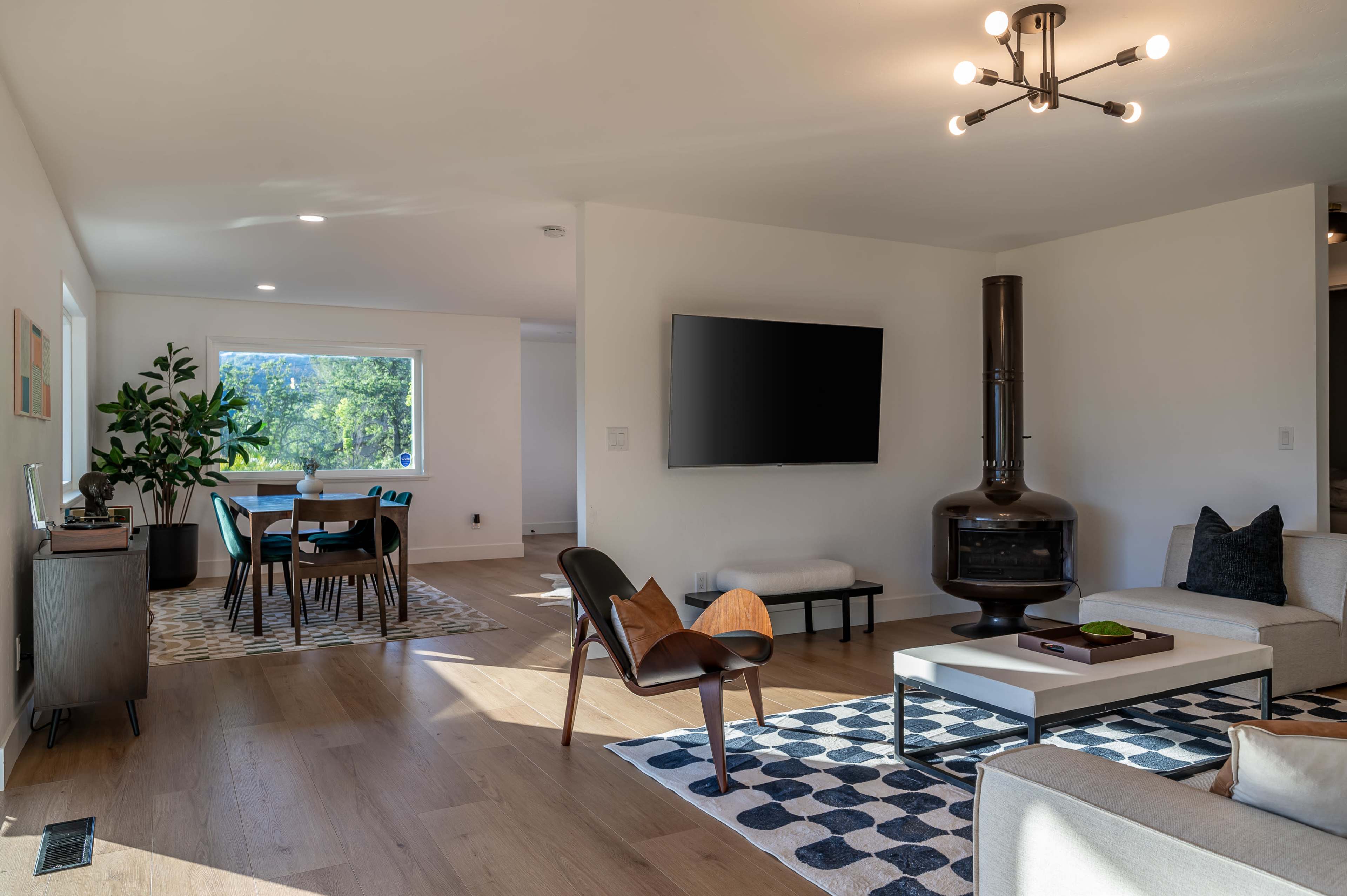 Sierra Skyline: A Stunning Event & Retreat Space with Unmatched Views Image in Three Rivers, Three Rivers, CA