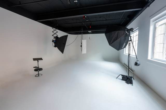 Minimal Studio for Film & Photography