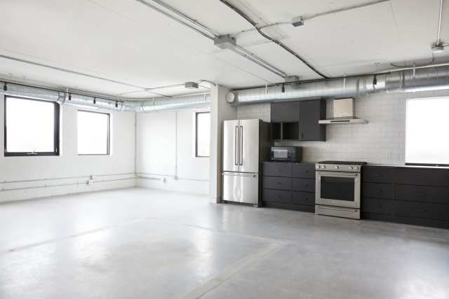 Junction Loft-Style Photo Studio
